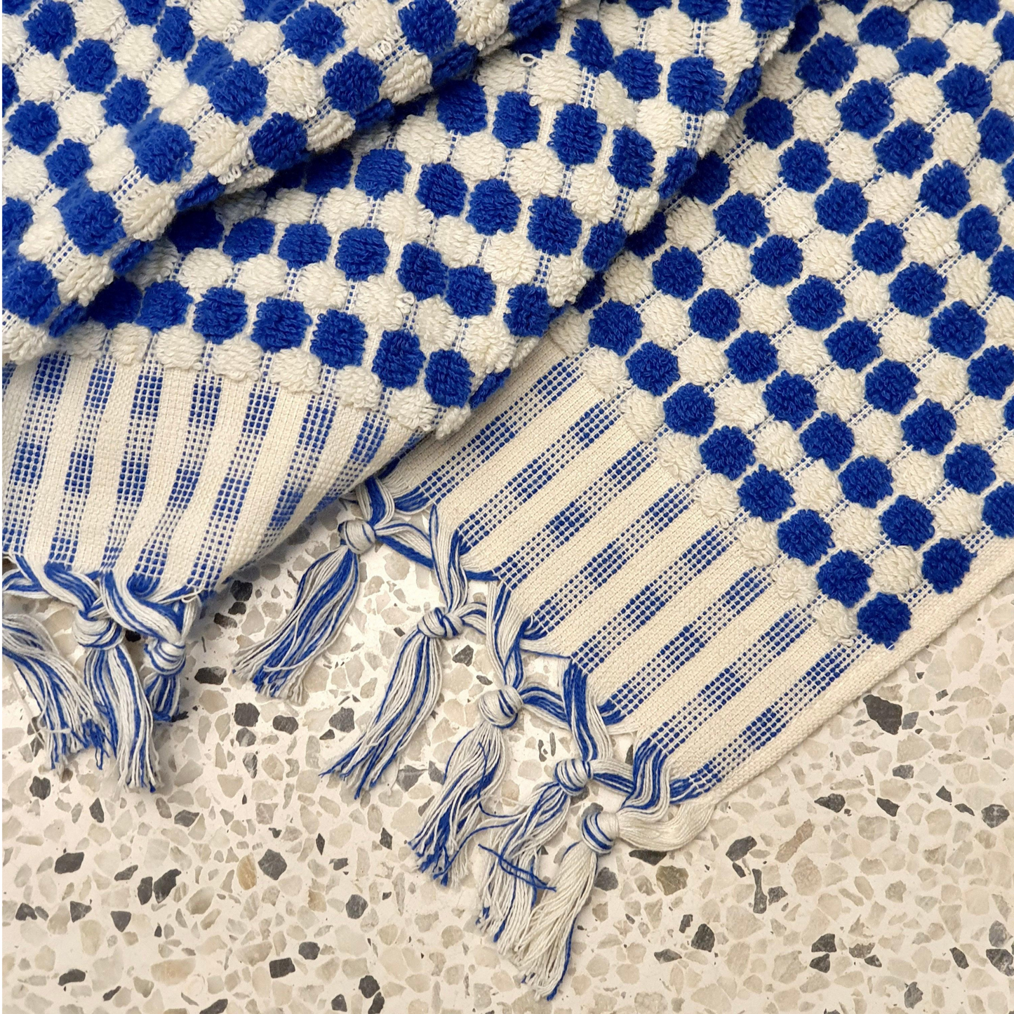 Blåt badehåndklæde